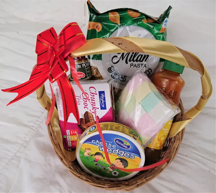 Avurudu%20Gift%20Hamper%20Basket%20New%20Year%20Day%20Gift%20Pack%20For%20Friends%20Relations%20Neighbors%20Beautiful%20Basket%206pcs%20Items%20Decorated%20Gift%20Hamper%20Sweets%20Free%20Lollipop%20Including%20Bucket%20and%20Wrapping%20Customized%20Gift%20Box%20For%20New%20Year,%20Party,%20Christmas,%20Anniversary%20Gift%20-%20Image%203