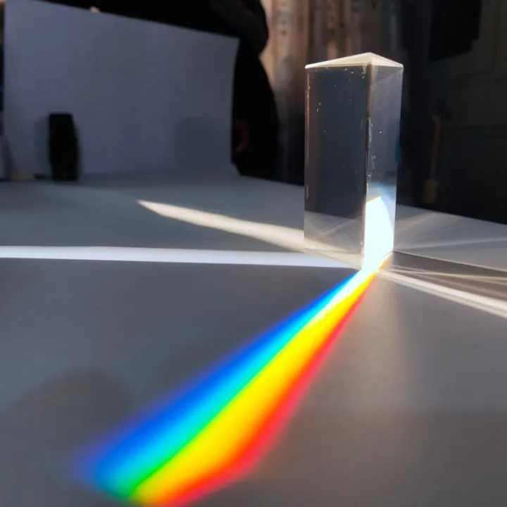 25*25*80mm%20Triangular%20Prism%20BK7%20Optical%20Prisms%20Glass%20Physics%20Teaching%20Refracted%20Light%20Spectrum%20Rainbow%20Children%20Students%20Present%20-%20Image%204