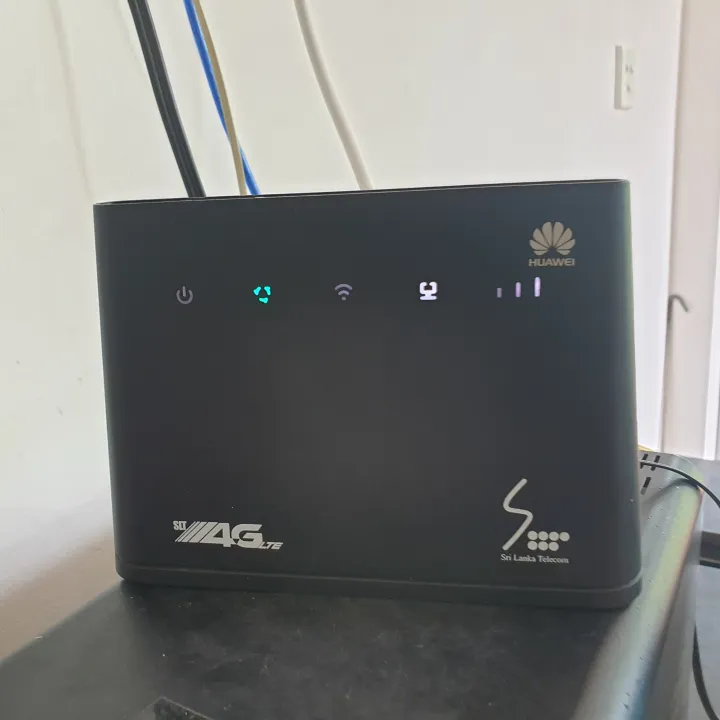 4G%20router%20Yagi%20antenna%20Black%20Cable%20-%20Image%202