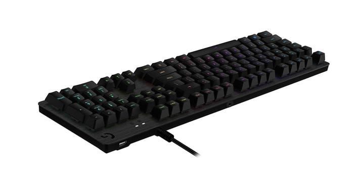 LOGITECH%20G512%20CARBON%20RGB%20MECHANICAL%20GAMING%20KEYBOARD%20-%20Image%205