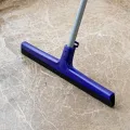 FLOOR WIPER WITH 120CM PLASTIC COATED METAL HANDLE - FEATHER. 