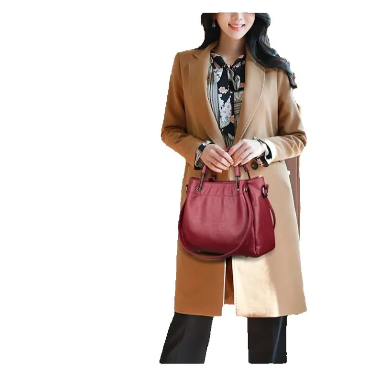 ladies%20Hand%20bag%20with%20Gold%20Hand%20with%202way%20Handle%20-%20Image%208