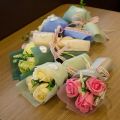 24CM Three-headed Soap Flower Bouquet Artificial Rose for Mother's Day Teacher's Day Gift. 