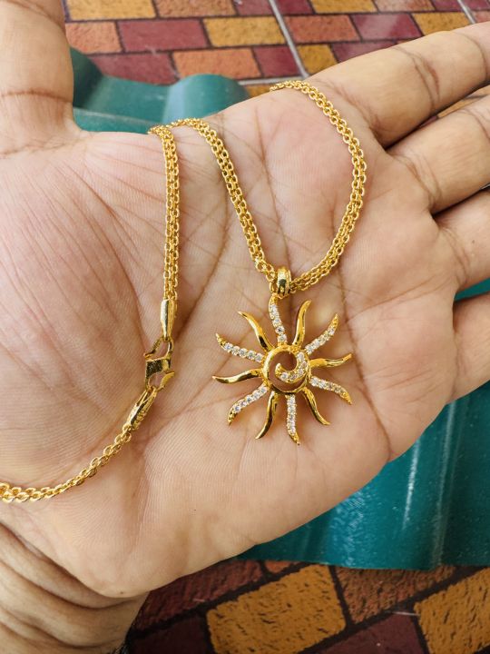 Gold%20plated%203mm%2018/24%20Inch%20Bismark%20chain%20with%20sun%20design%20Pendant%20with%20stone%20for%20women%20-%20Image%205