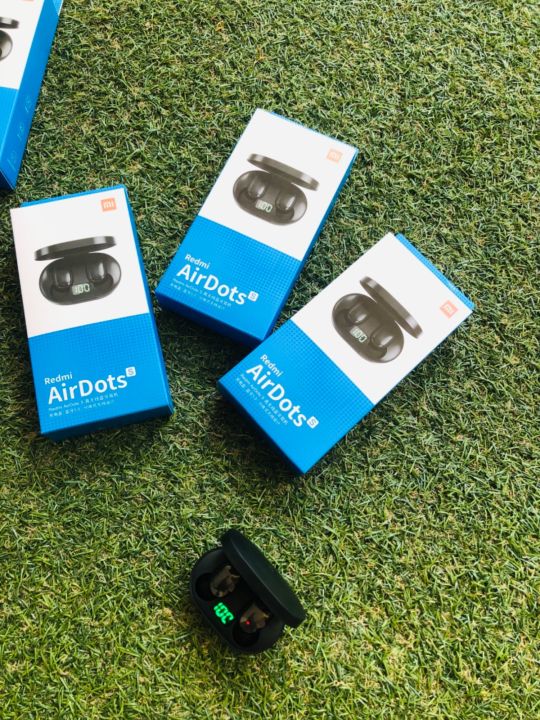 Xiaomi%20Mi%20Redmi%20Airdots%20wireless%20earbuds%20-%20Image%206