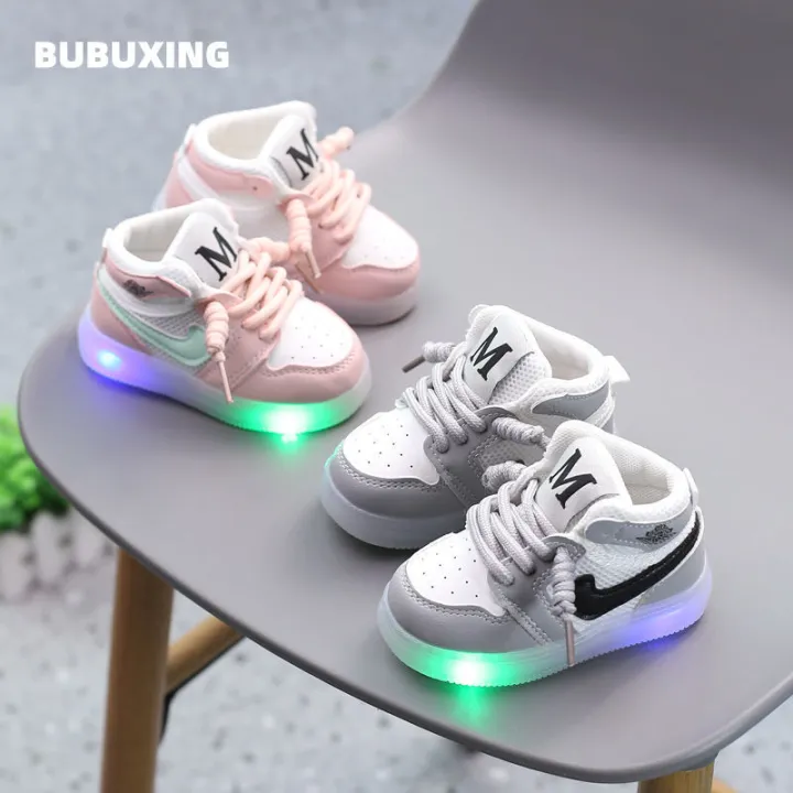 Bright%20Light%20Baby%20Boy%20Shoes%20Girls'%20Breathable%20Mesh%20Shoes%20Sneakers%20Board%20Shoes%20Soft%20Sole%20Baby%20Toddler%20Shoes1-3Years%20Old0Spring%20and%20Autumn%20-%20Image%207