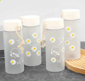 700ml Daisy Transparent Plastic Water Bottles Creative Transparent Frosted Water Bottle Portable Rope Travel Tea Cup. 