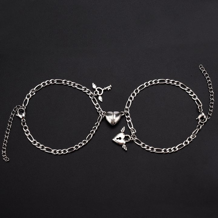 Vera Glam Heart Bracelet - 'I Love You' In 100 Languages Projection, Stainless Steel, Adjustable - View #2