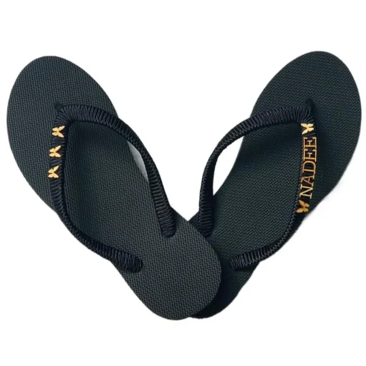 Personalized%20Name%20Tagged%20Slippers%20for%20Women%20%E2%80%93%20Custom%20Flip%20Flops%20-%20Image%202