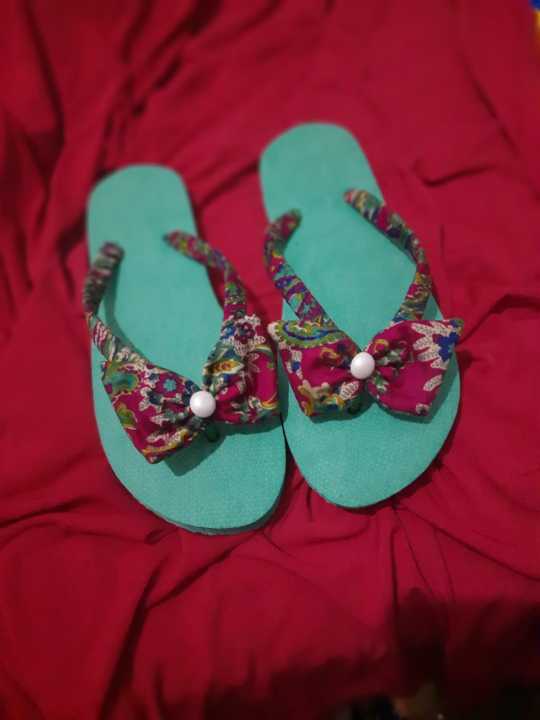Design%20Flip%20Flop%20House%20Slippers%20Design%20Slippers%20Women%20Handmade%20Women%20Durable%20flip%20flops%20Rubber%20Slippers%20for%20Ladies%20-%20Image%202