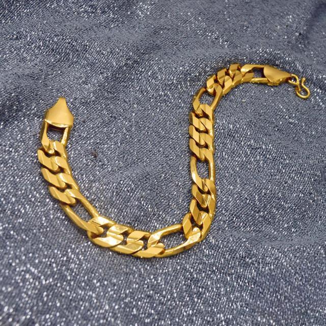 BOOM%20Gold%20plated%20Stylish%20Rich%20Look%209MM%20lara%20bracelet%20For%20All%20and%20lover%20gift%20for%20boy%20friends%20-%20Image%204