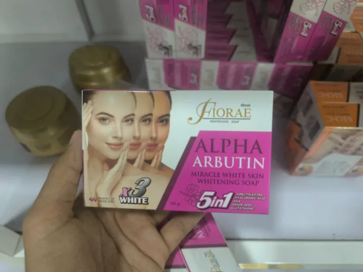 Fiorae%20Alpha%20Arbutin%20Miracle%20White%205-in-1%20Whitening%20Soap%20-%20Image%203