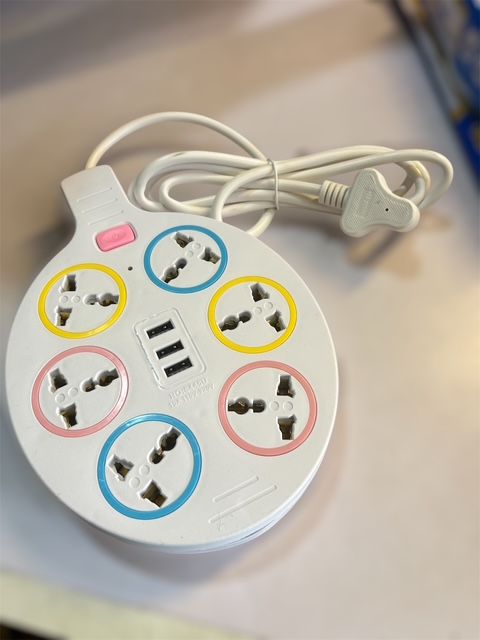 Smart%20Multi%20Socket%20Extension%20Wire%20with%20USB%20Universal%20Socket%20-%20Image%202