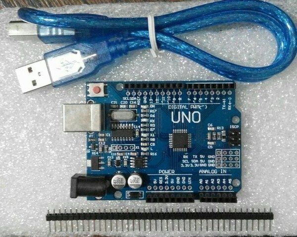 Arduino%20UNO%20R3%20SMD%20Development%20Board%20CH340%20+%20USB%20CABLE%20-%20Image%204