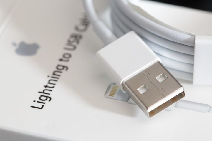 High%20Quality%20Iphone%20Xs%20Max%20Lightning%20Charger%205W%20U1,11Pro,11%20Pro%20Max,12,12Pro,12Pro%20Masb%20Power%20Adapter%20Lighting%20To%20Usb%20Cable%201M%20And%20Adapter,%20And%20Support%20For%20Iphone%205,5S,6,6S,6+,7,7+,8,8+,1x,13%20-%20Image%204