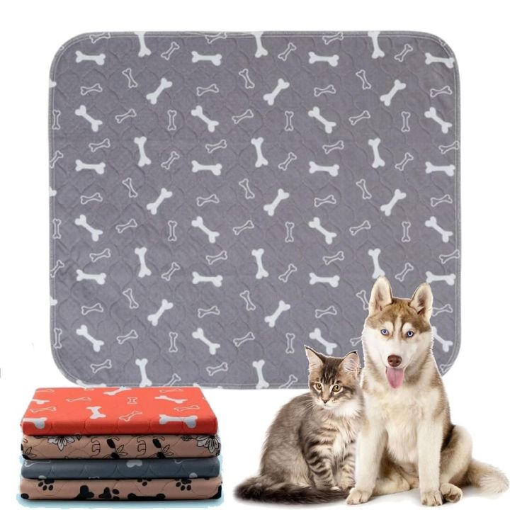 Durable%20Super%20Absorbent%20Pet%20Bed%20Mat%20Washable%20Anti-Slip%20Puppy%20Pee%20Pad%20with%20Pheromones%20Reusable%20Waterproof%20Dog%20Urine%20Pad%20Pet%20Training%20-%20Image%205