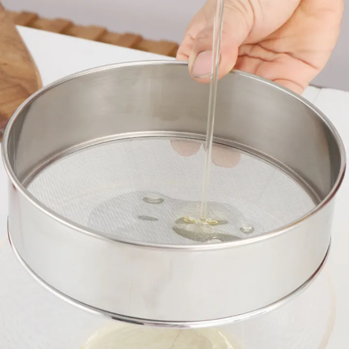 Round%20Screened%20Strainer%20Stainless%20Steel%20Flour%20Sieve%20Hand-Baking%20Pastry%20Kitchen%20Food%20Tools%20Tea%20Sugar%20Fine%20Mesh%20Sifter%2015cm-30cm%20-%20Image%204