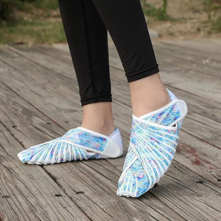 Indoor%20Sports%20Shoes%20Men%20and%20Women%20Treadmill%20Mute%20Fitness%20Shoes%20Skipping%20Rope%20Yoga%20Training%20Portable%20Wrapped%20Bat%20Shoes%20-%20Image%204