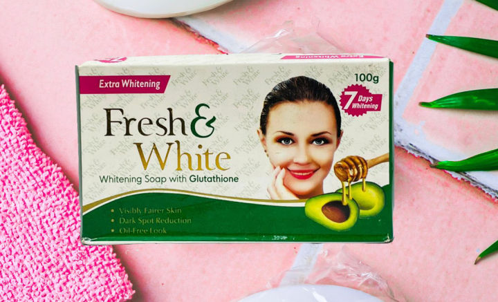 FRESH%20&%20WHITE%20%20WHITENING%20SOAP%20-%20100g%20-%20Image%205