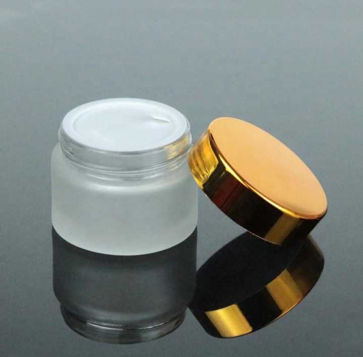 Empty%20Glass%20Cosmetic%20Containers%20-%20Sample%20Jars%20for%20Beauty%20Products%20-%20Image%204