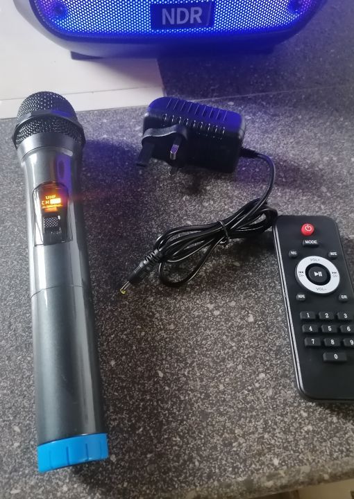 NDR%201095/Karaoke%20Speaker/Party%20Box/Bluetooth/Wireless%20Mic/JBL%20-%20Image%208