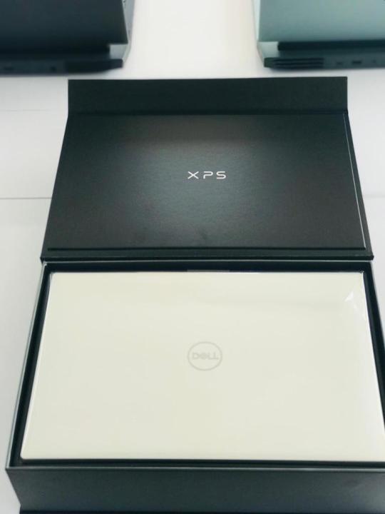 Dell%20XPS%2013%209300%208GB,%20512GB%20SSD,%20Core%20i7%20Laptop%20-%20Image%208