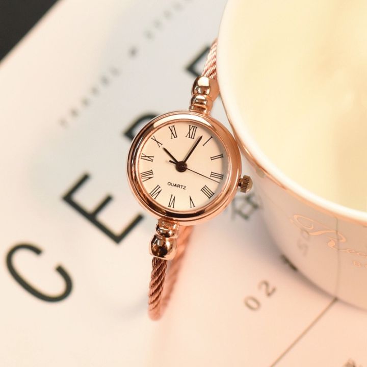 New%202025%20Luxury%20Fashion%20Bracelet%20Watch%20Ladies%20Casual%20Dress%20Watch%20for%20Women%20-%20Image%204