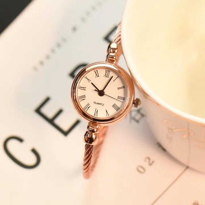 New%202025%20Luxury%20Fashion%20Bracelet%20Watch%20Ladies%20Casual%20Dress%20Watch%20for%20Women%20-%20Image%204