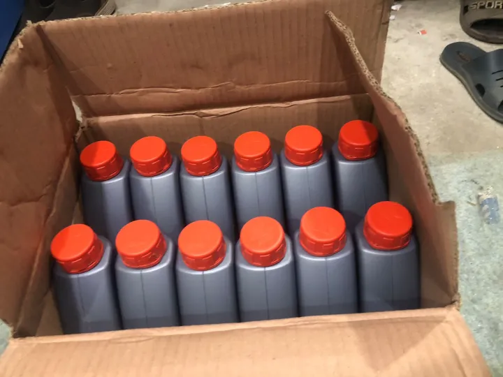 Suzuki%20genuine%20Premium%20engine%20oil%20(10W40-SG)%20for%20all%20Suzuki%20bikes%20Top%20Quality%20%E2%94%82mineral%20oil%E2%94%82Standard%E2%94%821L%20-%20Image%204