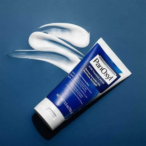 PANOXYL%20Acne%20Foaming%20Wash%20Benzoyl%20Peroxide%2010%25%20Maximum%20Strength%20-156%20g%20-%20Image%203