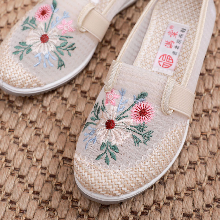 %E3%80%90ZIME%E3%80%912024cb%20Summer%20Mesh%20Shoes%20Women's%20Wedge%20Embroidered%20Shoes%20Old%20Beijing%20Cloth%20Shoes%20Women's%20Shoes%20Breathable%20Chinese%20Ancient%20Style%20Women's%20Shoes%20Casual%20-%20Image%206