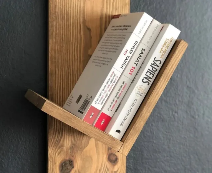 Wall%20Hanging%20Bookcase%20-%20Image%202