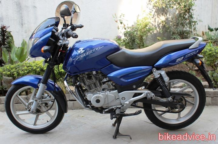 Pulsar%20150%20Bike%20Stickers%20Luminous%20Reflective%20Plotter%20Cutting%20Stickers%20White%20Color%20-%20Image%203