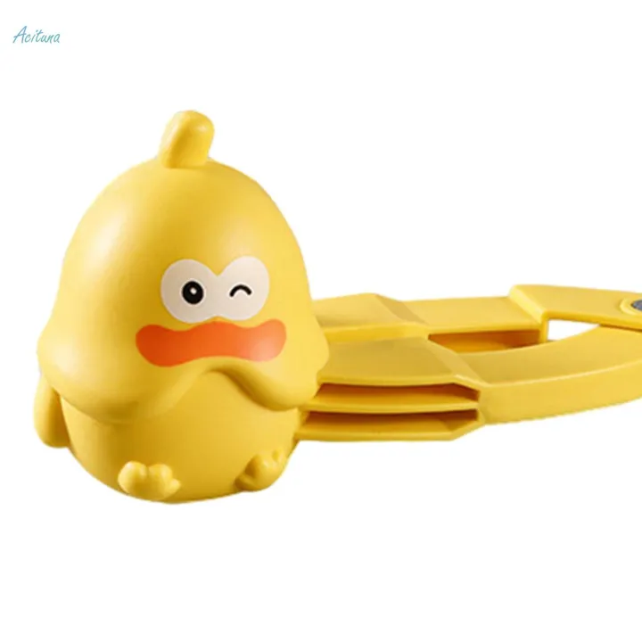 Snowball%20Clip%20Portable%20Snowball%20Making%20Tool%20for%20Kids%20Outdoor%20Activities%20Duck%20Clip%20-%20Image%204