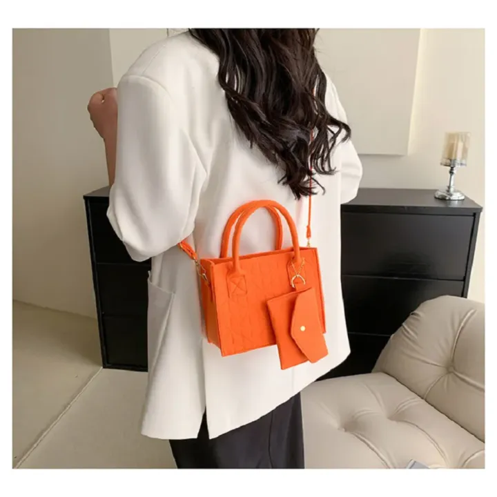 Trendy%20Designer%20Messenger%20Bags%20High-end%20Felt%20Handbags%20Zipper%20Messenger%20Bags%20Designer%20Felt%20Handbags%20Solid%20Color%20Handbags%20-%20Image%205