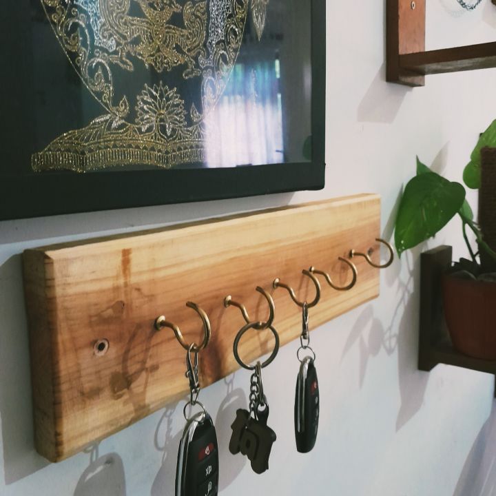 wall%20shelf%20key%20tag%20holder/tag%20holder%20-%20Image%203