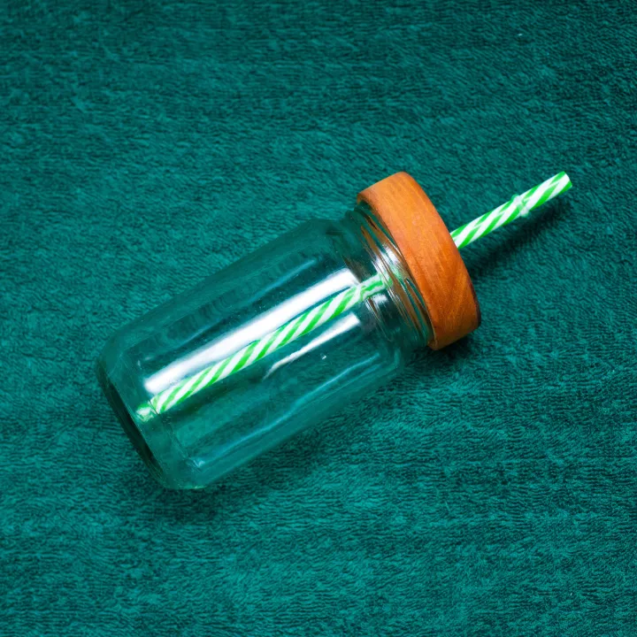 Glass%20juice%20jar%20-%20Image%202