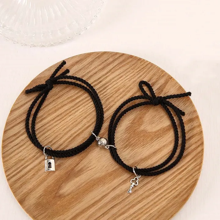 2Pcs%20Minimalist%20Key%20Lock%20Love%20Pendant%20Bracelets%20Couple%20Magnetic%20Bracelets%20for%20Lovers%20Jewelry%20Accessories%20-%20Image%204