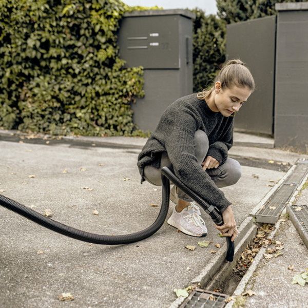 KARCHER%20WD%204%20VACUUM%20CLEANER%20-%20Image%202