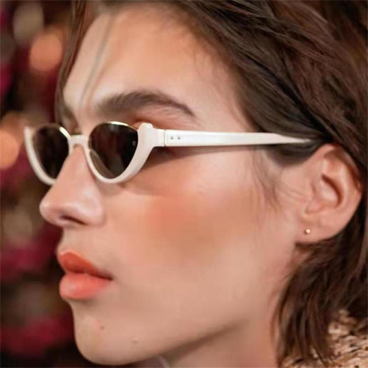 Fashion%20Retro%20sunglasses%20Unique%20frames%20UV400%20Vintage%20shades%20Half%20frame%20sunglasses%20Women%20Luxury%20designer%20eye%20sunglasses%20for%20Outdoor%20activities%20Beach%20attire%20Fashion%20shows%20Vacation%20sunglasses%20wear%20-%20Image%208