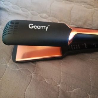 Geemy%20%20Straightener%20Iron%20Machine%20for%20Hair%20with%20Steam%20Iron%20-%20Image%205