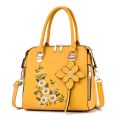 Floral Detail Shoulder Bag, Trendy Zipper Handbag For Work, Casual Crossbody Bag, Women's Floral Decor Purse. 