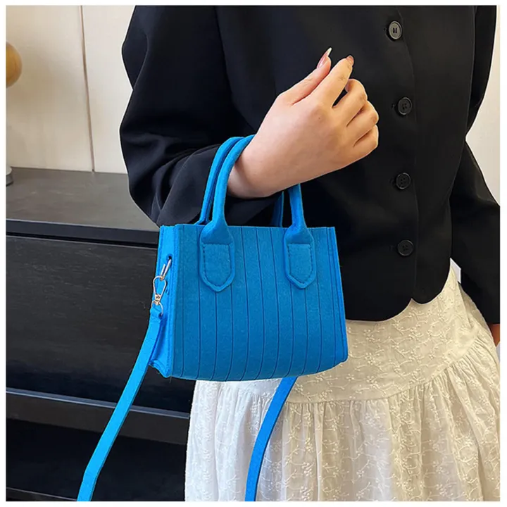 Stylish%20Square%20Bag%20For%20Women%20Wool%20Felt%20Crossbody%20Bag%20Women's%20Small%20Square%20Bag%20Crossbody%20Bag%20For%20Women%20Wool%20Felt%20Handbag%20-%20Image%203