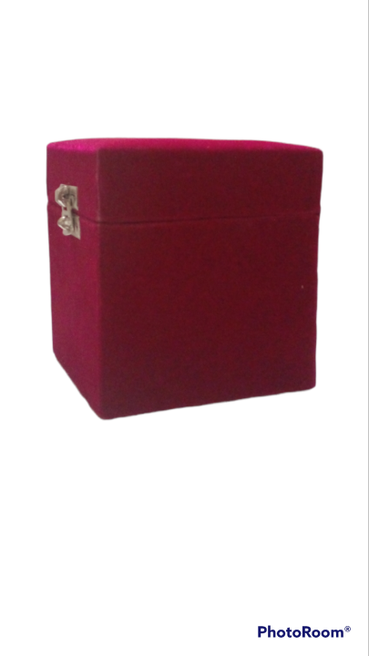 Galore%20Velvet%20Storage%20Box%20-%20Image%208