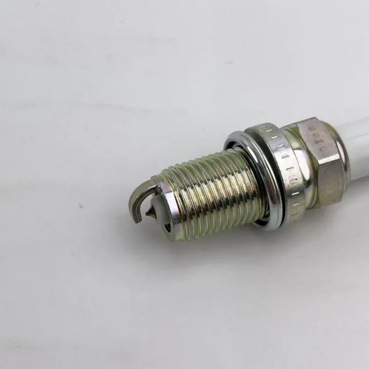 NGK7092%20Car%20Spark%20Plug%20BKR6EGP%20Iridium%20Nickel%20Alloy%20Spark%20Plug%20Nozzle%20Manufacturer%20Auto%20Parts%20Wholesale%20-%20Image%203