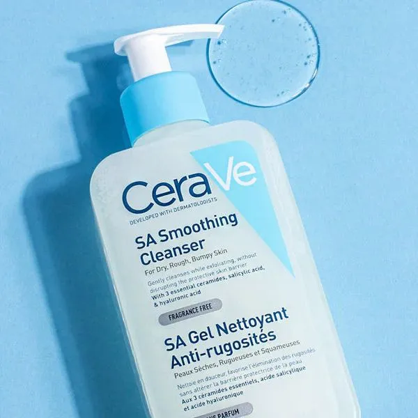 CeraVe%20Smoothing%20Cleanser%20SA%20236%20Ml%20-%20Image%204