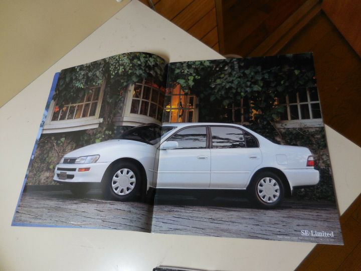 TOYOTA COROLLA Japanese Brochure 1993 (Original) | Daraz.lk