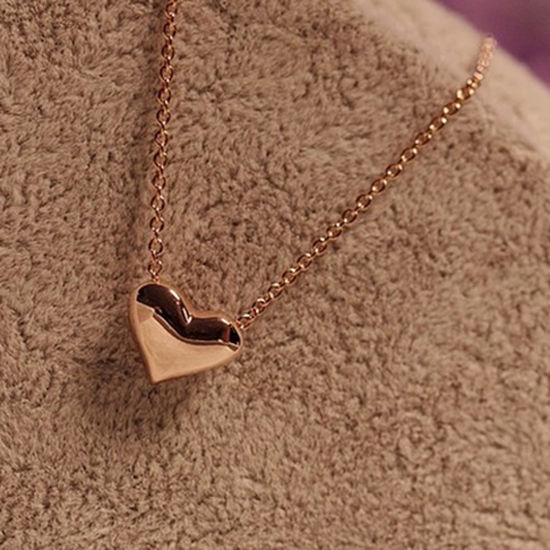 Elegant%20Women%20Lady%20Simple%20Design%20Gold%20Tone%20Chain%20Heart%20Love%20Pendant%20Necklace%20-%20Image%205