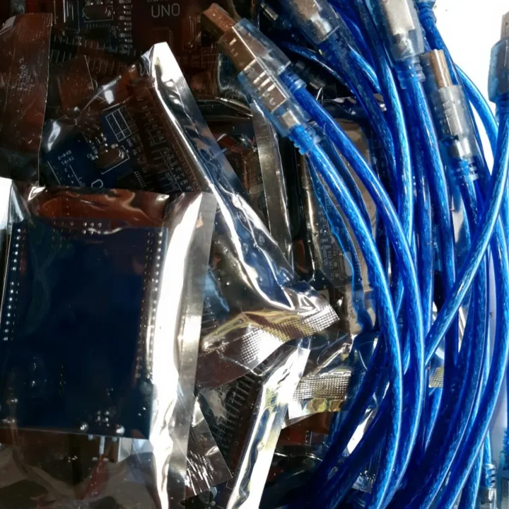 Arduino%20UNO%20R3%20SMD%20Development%20Board%20CH340%20+%20USB%20cable%20+%20Pin%20-%20Image%204