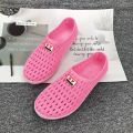Hole Shoes Men's Summer Student Beach Shoes Breathable Closed Toe Sandals Plastic Net Lovers Shoes Non-Slip Shoe Cover Lazy Shoes. 